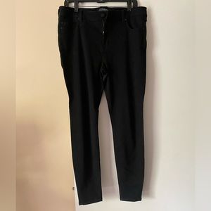 Liverpool. Los Angeles. the Skinny. Black Jeans. Stitch Fix. Size 14/32.